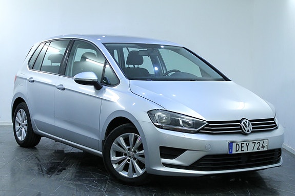 Volkswagen Golf Sportsvan 13 of 13