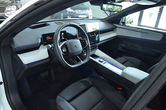 Polestar 4 9 of 20