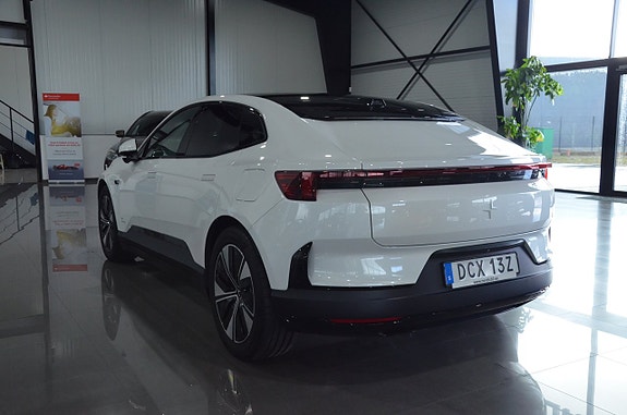 Polestar 4 4 of 20