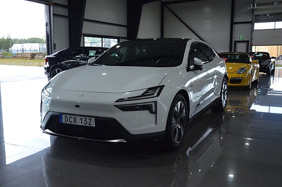 Polestar 4 3 of 20