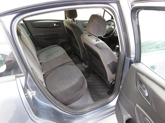 Citroen C4 13 of 17