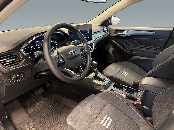 Ford Focus 5 of 8