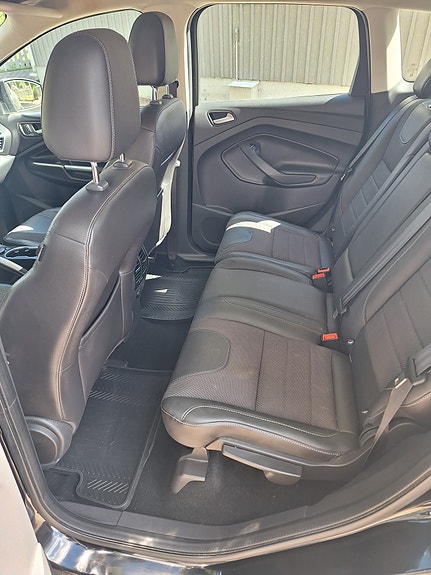 Ford Kuga 5 of 7