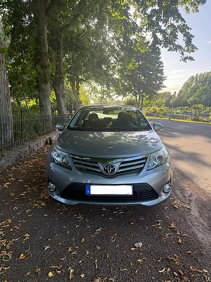 Toyota Avensis 3 of 11
