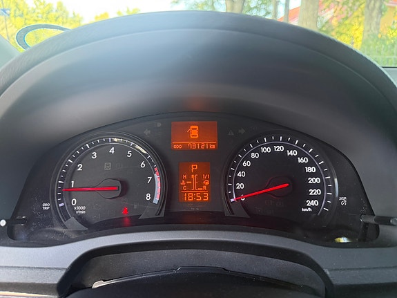 Toyota Avensis 10 of 11
