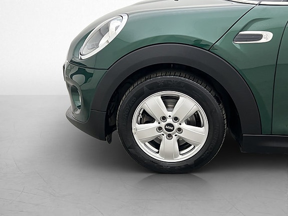 MINI Cooper 20 of 21