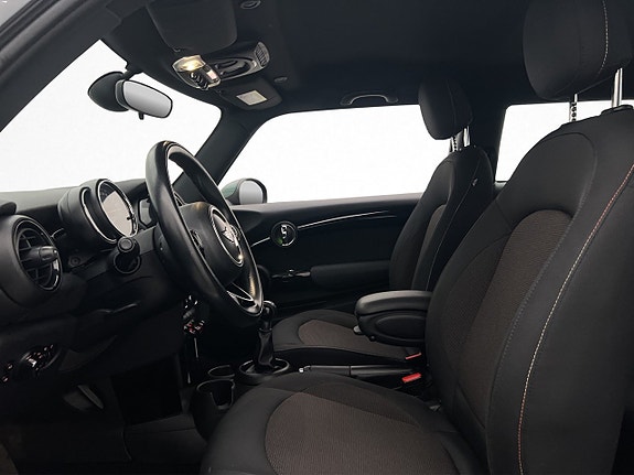MINI Cooper 10 of 21