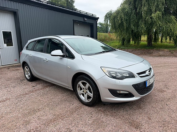 Opel Astra 2 of 7