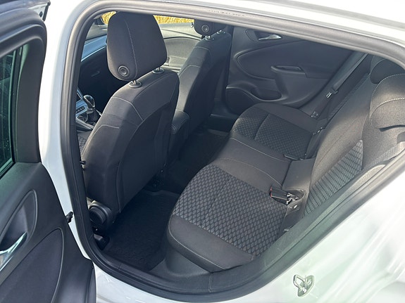 Opel Astra 5 of 5