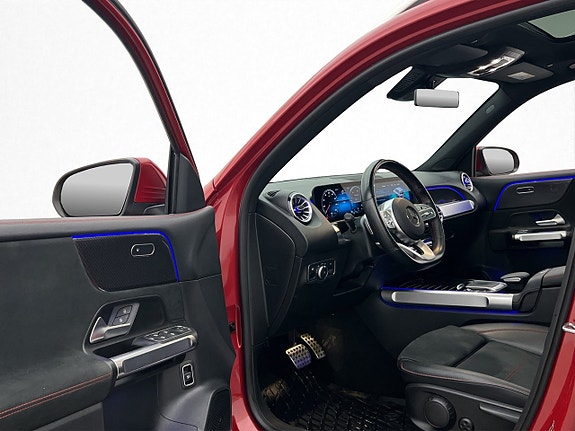 Mercedes-Benz GLB200 d 11 of 30