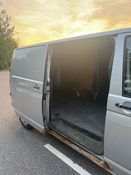 Volkswagen Transporter 6 of 7
