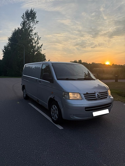 Volkswagen Transporter 2 of 7
