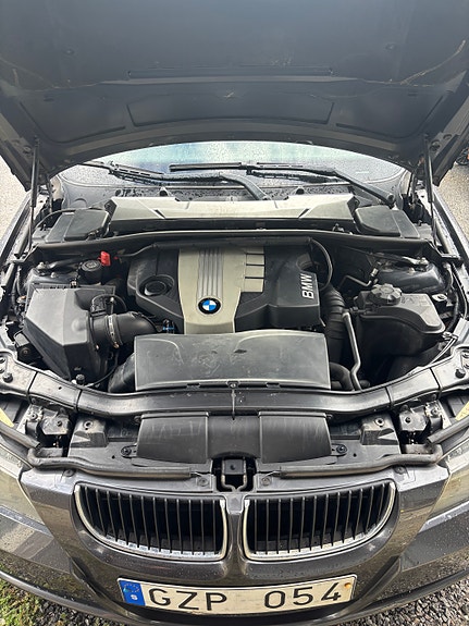 BMW 320d 5 of 6