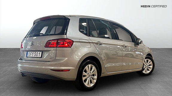 Volkswagen Golf Sportsvan 2 of 16
