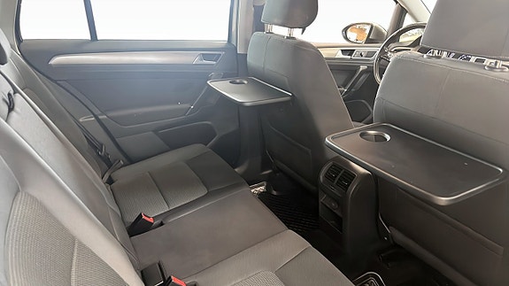 Volkswagen Golf Sportsvan 5 of 16