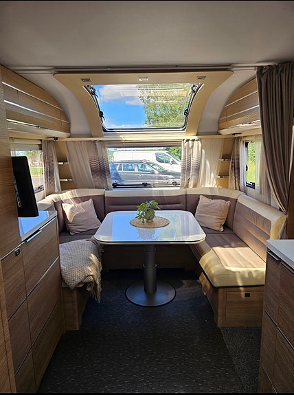 Adria Adora 593 UK 3 of 6