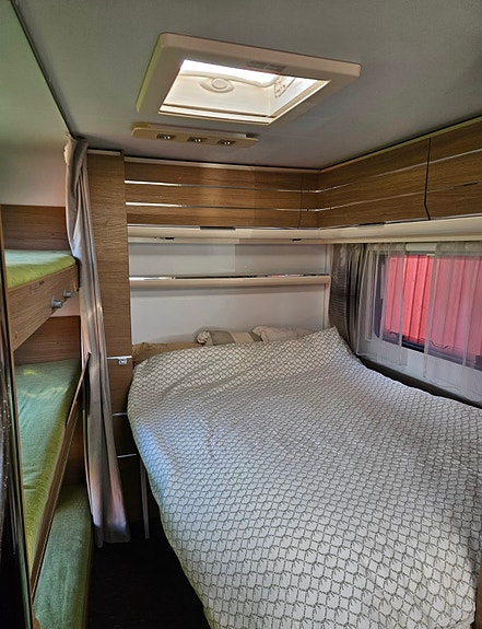 Adria Adora 593 UK 2 of 6