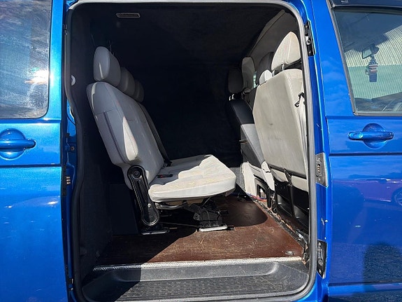 Volkswagen Transporter 19 of 26