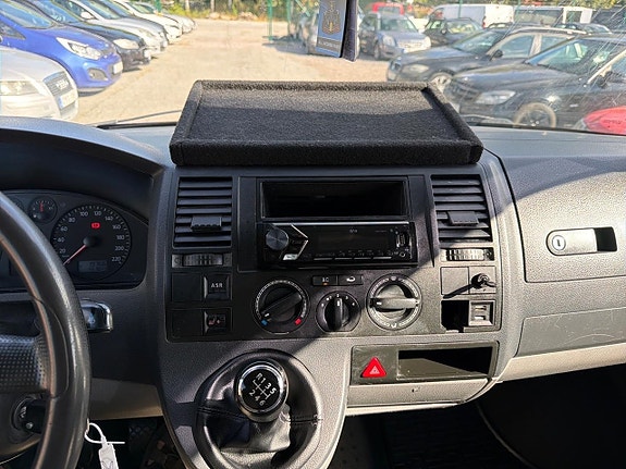 Volkswagen Transporter 11 of 26