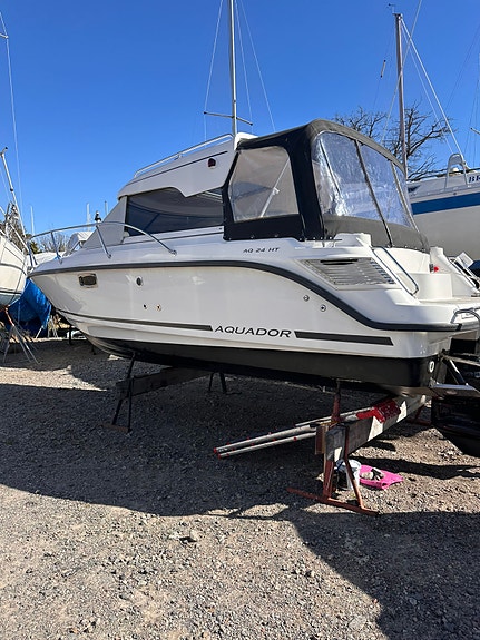 Aquador 24 HT 17 of 17