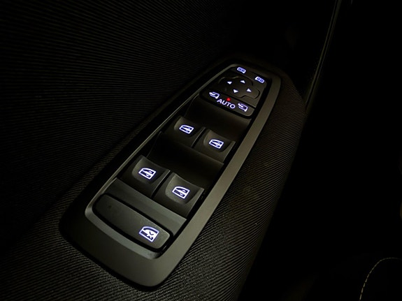 Renault Megane 21 of 27