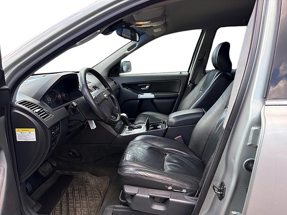 Volvo XC90 9 of 27