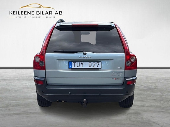 Volvo XC90 6 of 27