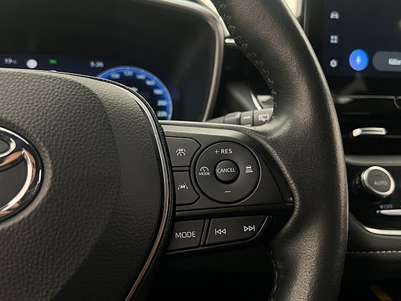 Toyota Corolla 17 of 28