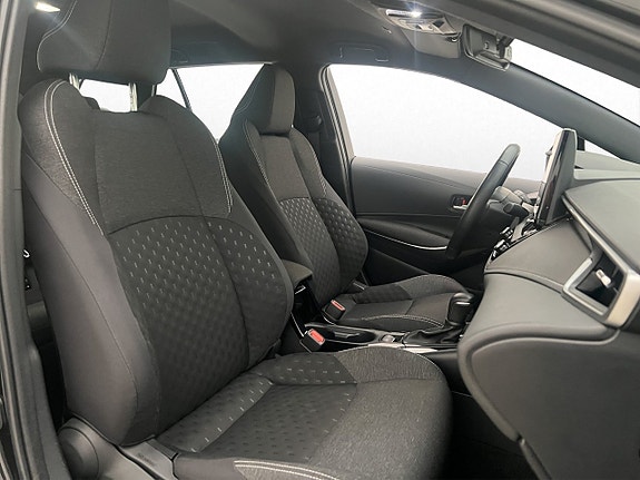 Toyota Corolla 23 of 28