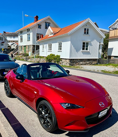 Mazda MX-5 6 of 8