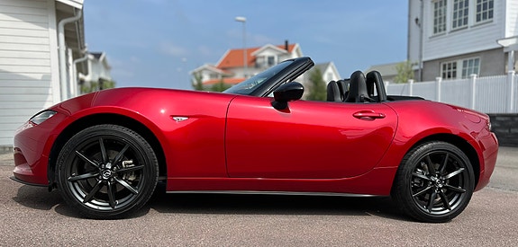 Mazda MX-5 5 of 8
