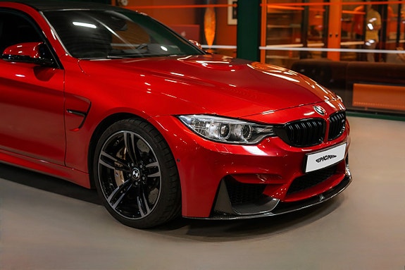 BMW M4 2 of 30