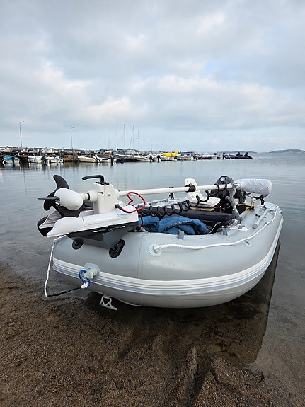 4 m gummibåt 2025 – Tohatsu 9,8 hk, elmotor och ekolod (komplett fiskepaket) 4 of 4