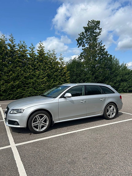 Audi A4 2 of 17