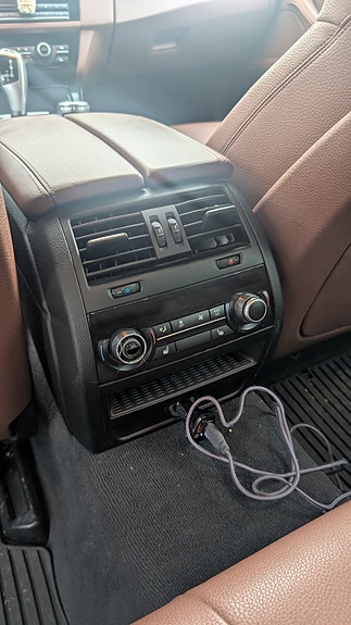 BMW 520d 4 of 5