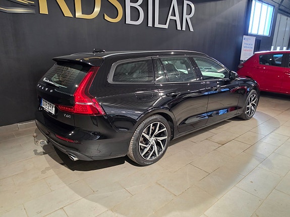 Volvo V60 4 of 14