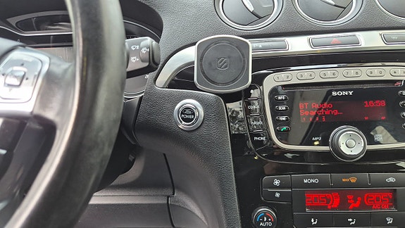 Ford S-MAX 17 of 23