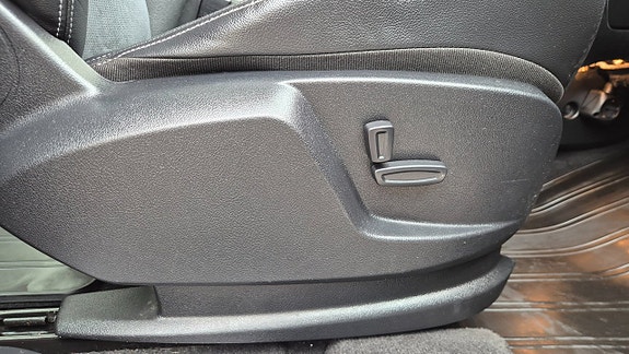 Ford S-MAX 13 of 23