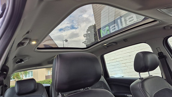 Ford S-MAX 15 of 23