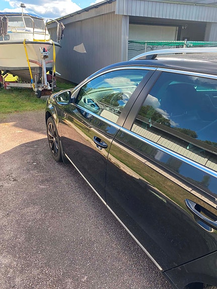 Volkswagen Passat 9 of 30