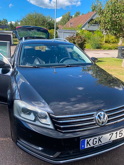 Volkswagen Passat 26 of 30
