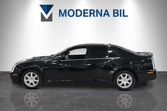Cadillac STS 2 of 19