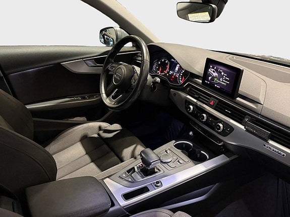 Audi A4 11 of 12