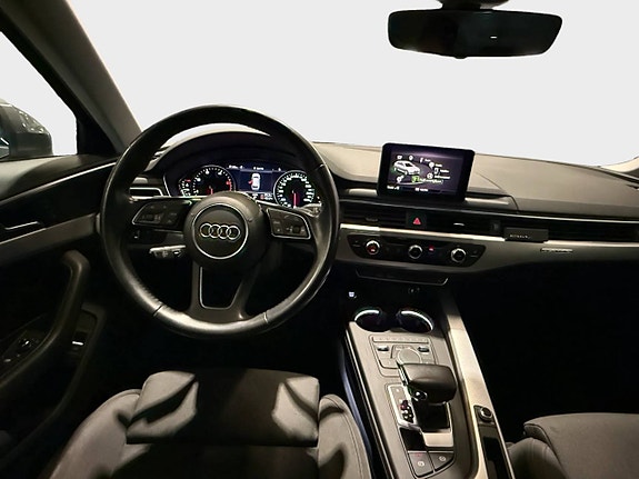 Audi A4 9 of 12