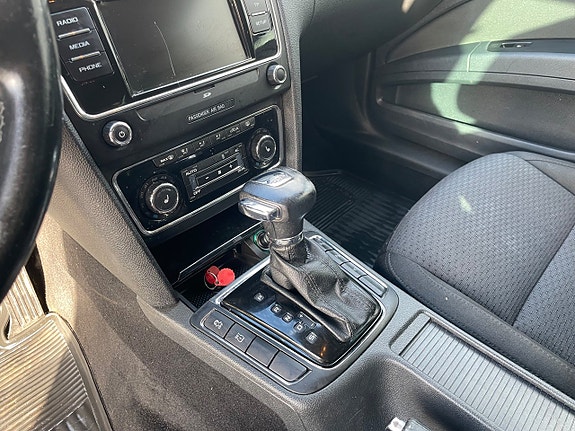 Skoda Superb 15 of 25