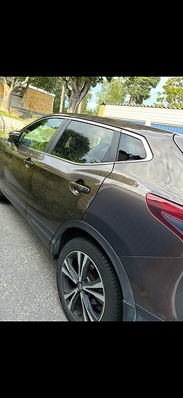 Nissan Qashqai 4 of 5