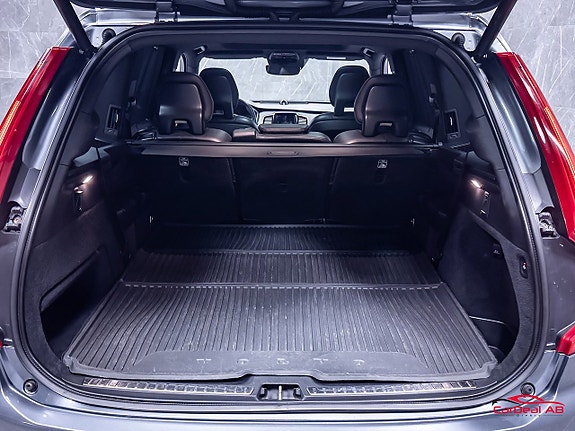 Volvo XC90 18 of 30