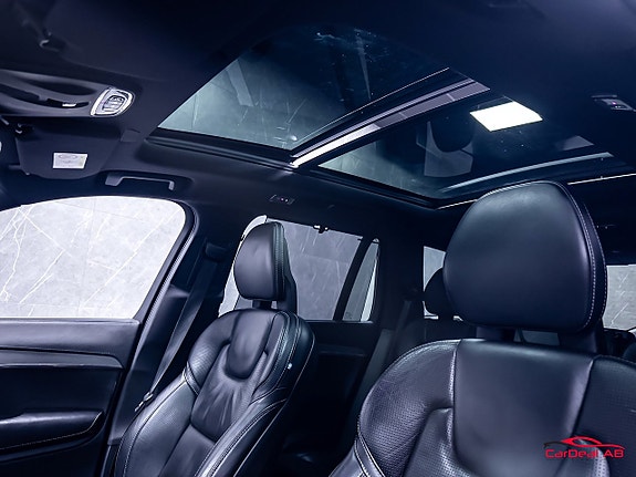 Volvo XC90 25 of 30