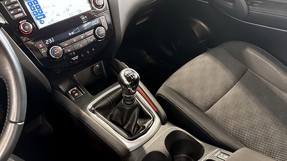 Nissan Qashqai 15 of 15