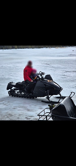 Arctic-cat M8000 ltd 2 of 12